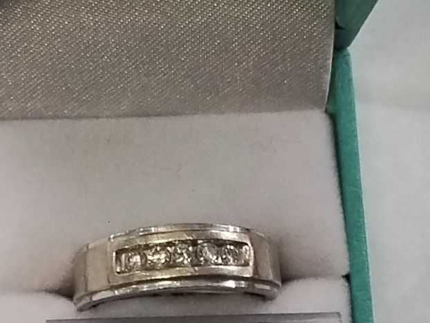 Ring - Wedding Band - White Gold 14k (.585) 4.4 grams Size 5