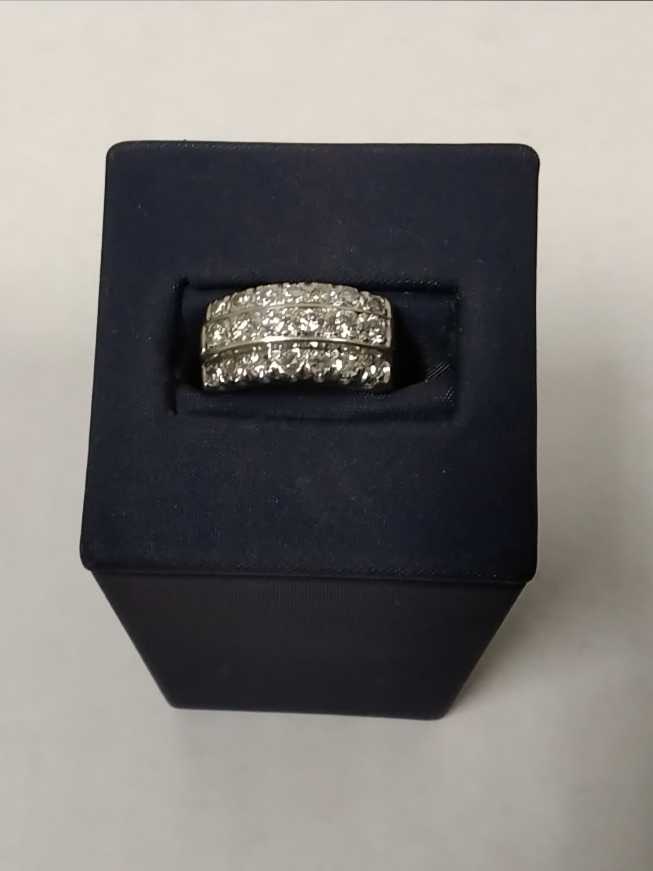 Women's Ring - White Gold 14k (.585) 5 grams Size 6