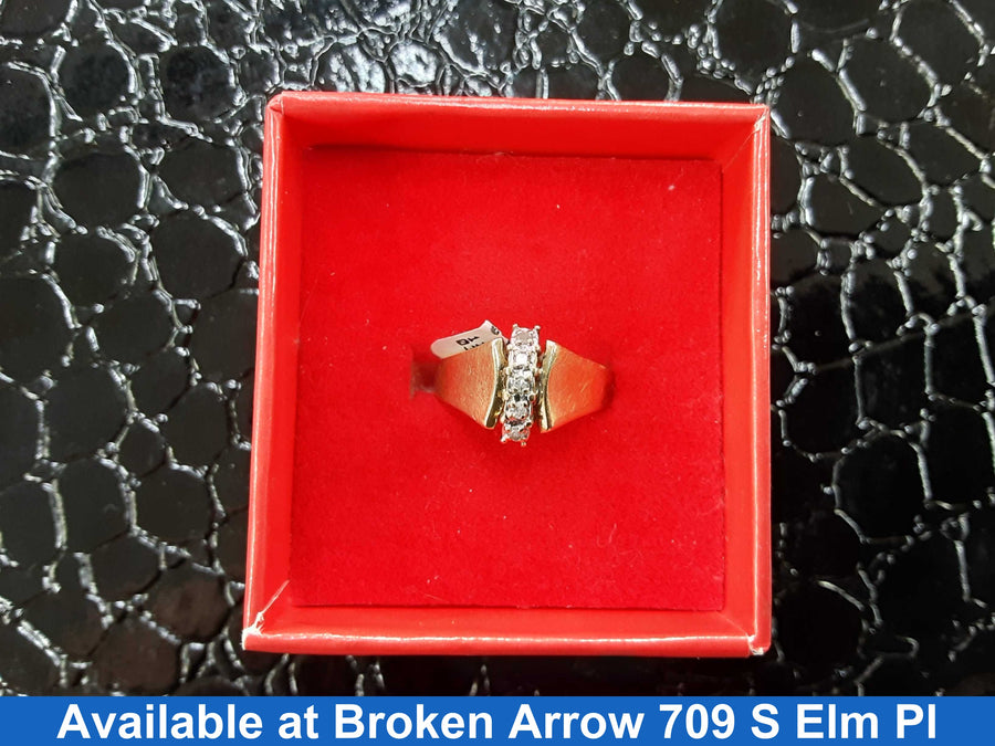 Women's Ring - Yellow Gold 10k (.417) 2.5 grams Size 12.5