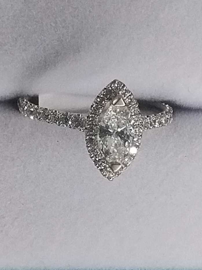 Women's Ring - White Gold 14k (.585) 2.2 grams Size 6