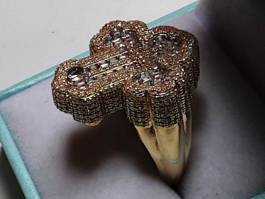 Men's Ring - Yellow Gold 10k (.417) 11.7 grams Size 10.5