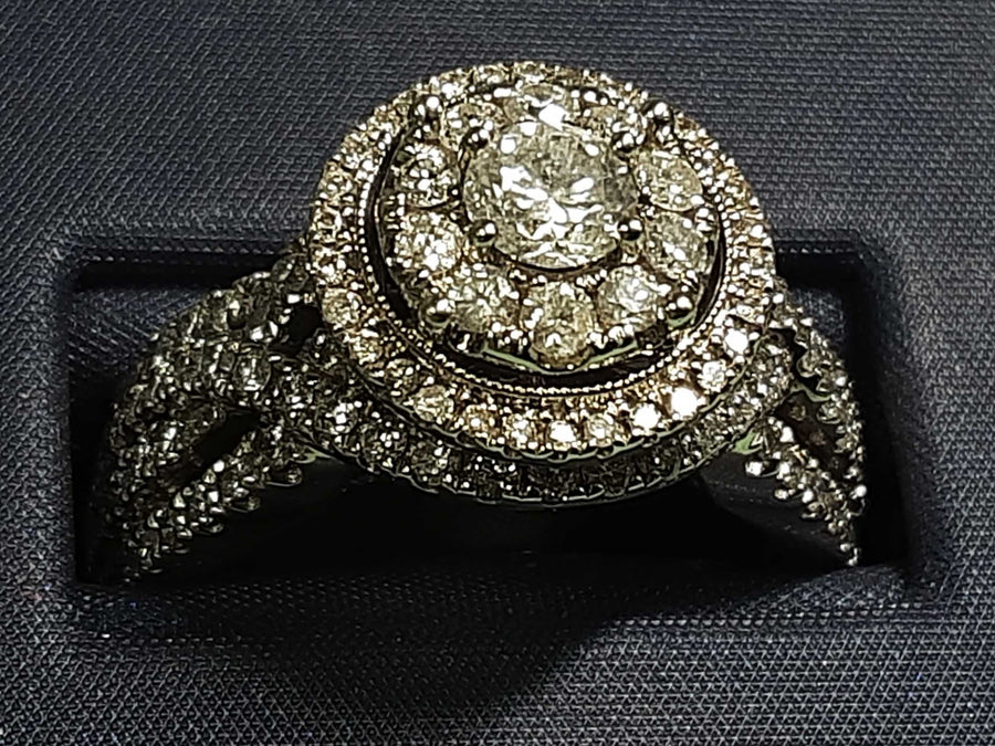 Women's Ring - White Gold 14k (.585) 9.1 grams Size 10.5