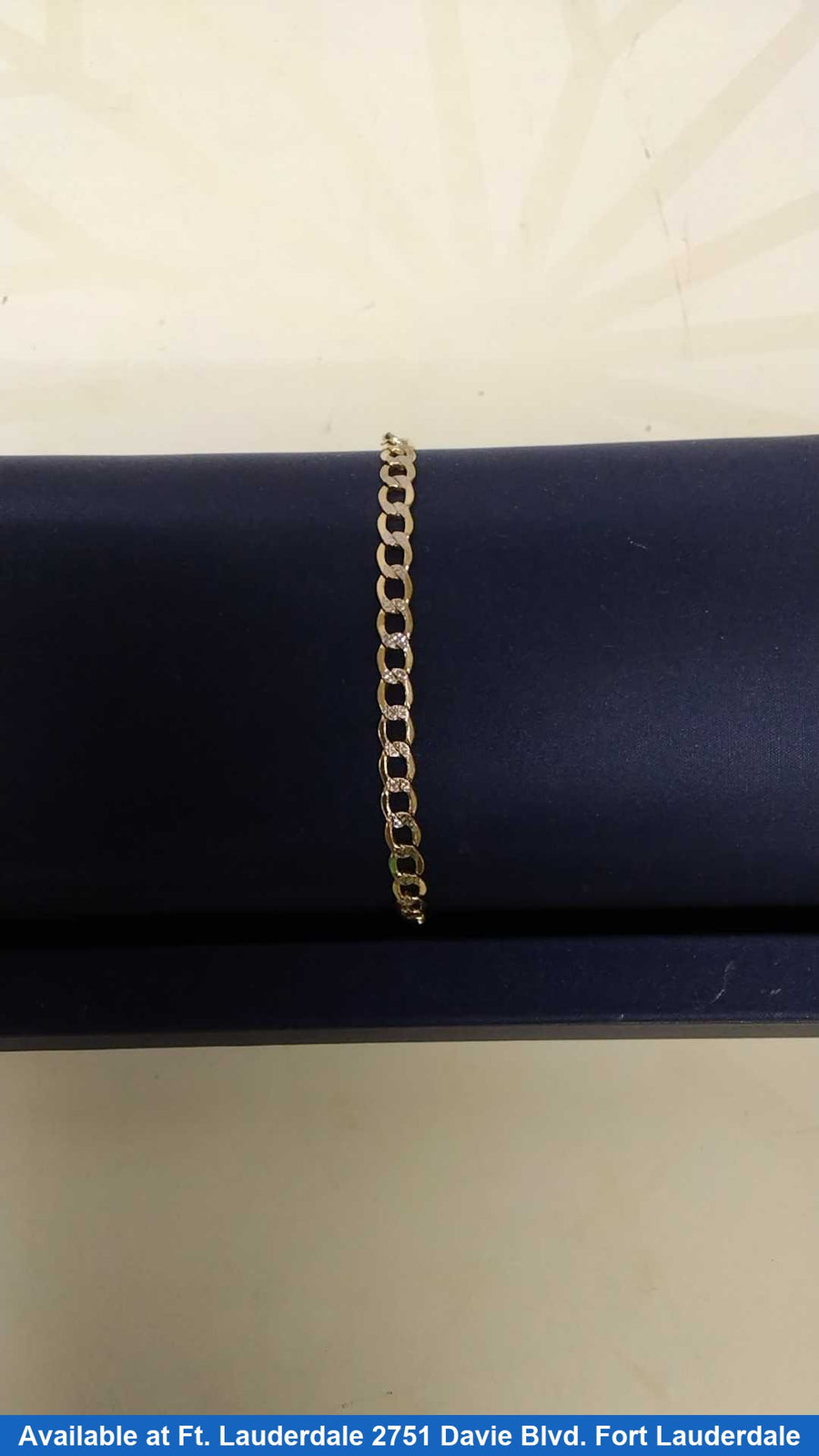 Bracelet - Yellow Gold 10k (.417) 4 grams 8 inch