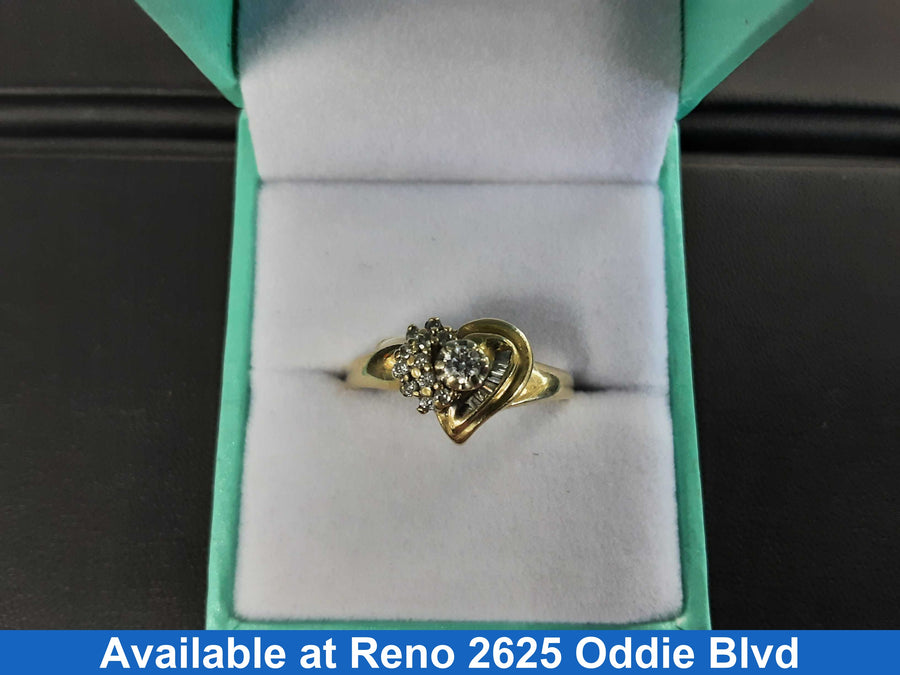 Women's Ring - Yellow Gold 14k (.585) 3.8 grams Size 9.5