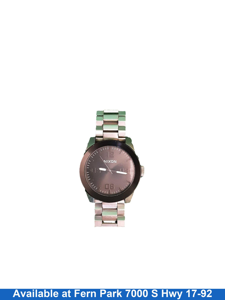 Nixon 14e Silver Regular Watch