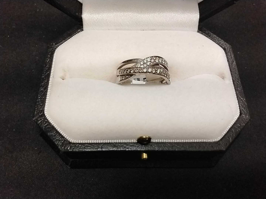 Women's Ring - White Gold 14k (.585) 5.6 grams Size 6