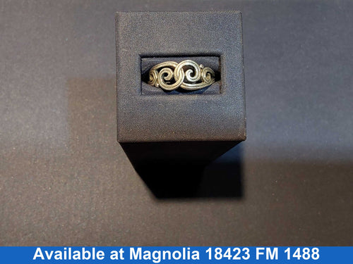 Women's Ring - Silver 3.7 grams Size 10