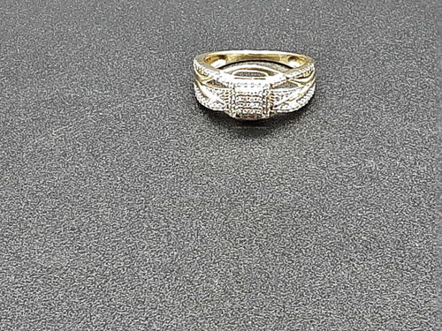 Women's Ring - Yellow Gold 10k (.417) 3 grams Size 6.5