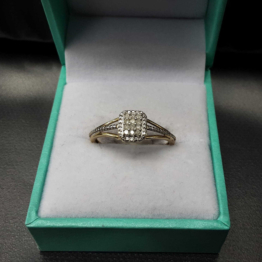 Women's Ring - Yellow Gold 10k (.417) 1.6 grams Size 9.5