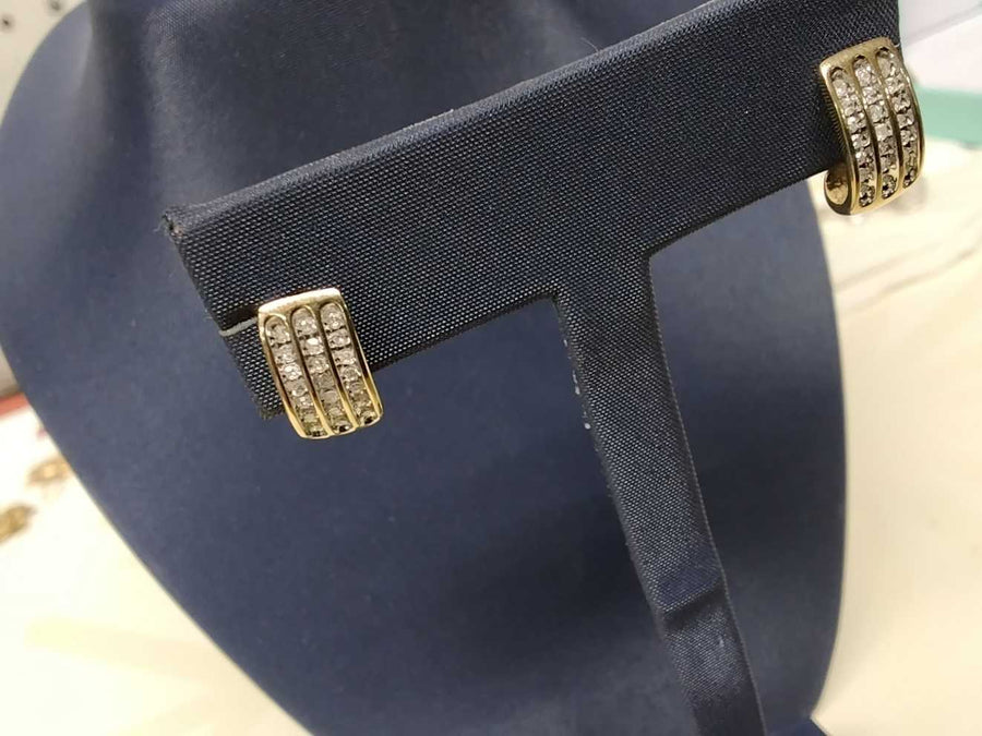 Earrings - Yellow Gold 10k (.417) 2.6 grams