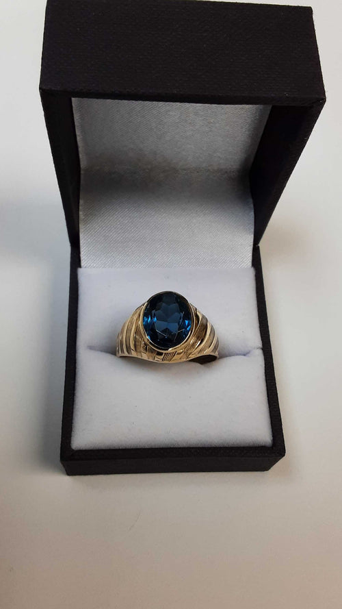 Men's Ring - Yellow Gold 10k (.417) 4.4 grams Size 12