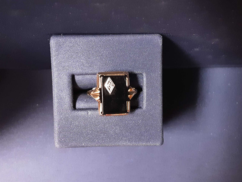 Yellow Gold 10k (.417) 3 grams Size 6