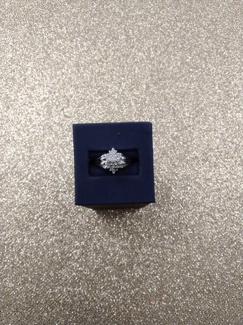 Women's Ring - Yellow Gold 10k (.417) 3.4 grams Size