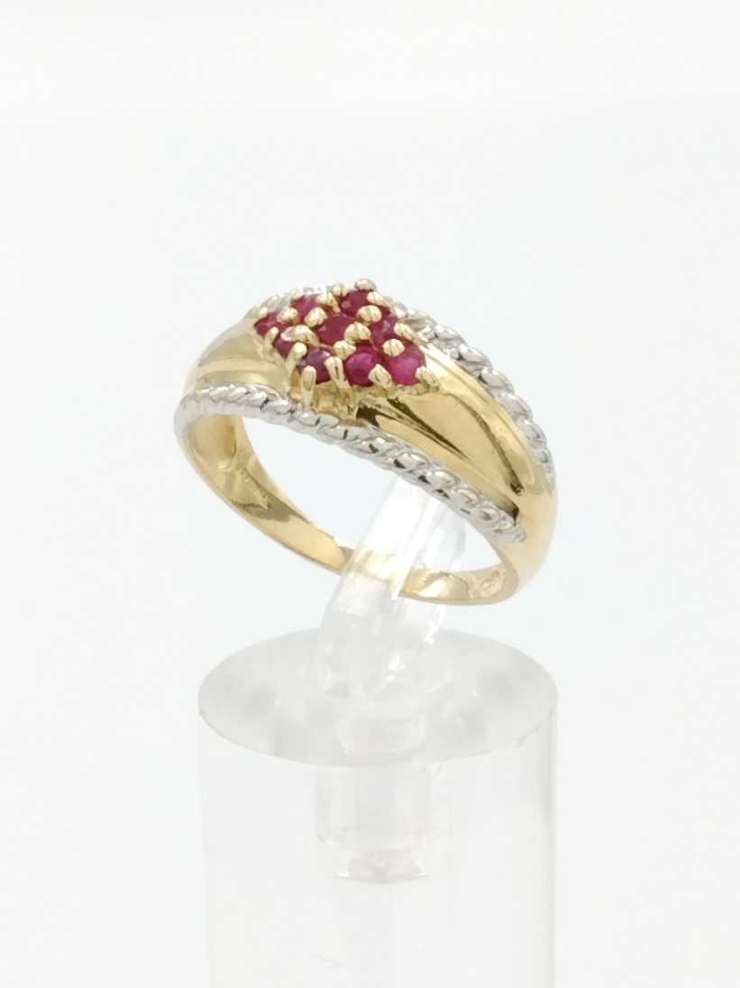 Women's Ring - Yellow Gold 10k (.417) 3.2 grams Size 8
