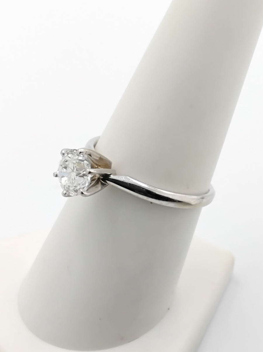 Women's Ring - Solitaire - White Gold 14k (.585) 2.3 grams Size 8