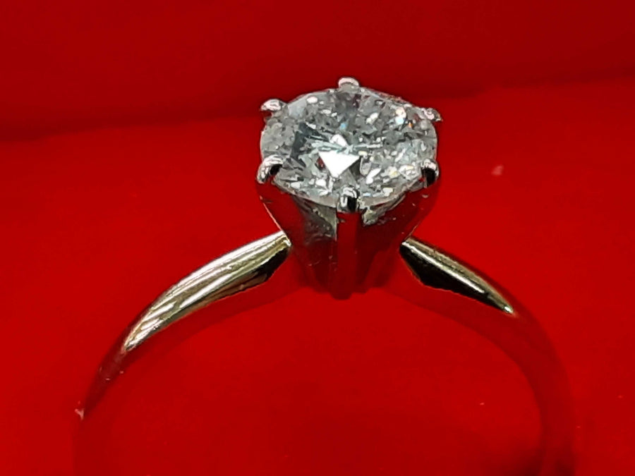 Women's Ring - Solitaire - Yellow Gold 14k (.585) 2.6 grams Size 7