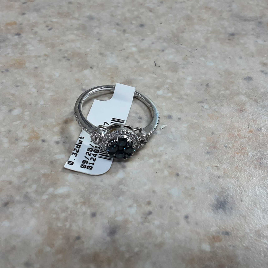 Women's Ring - White Gold 14k (.585) 2.7 grams Size 6.5