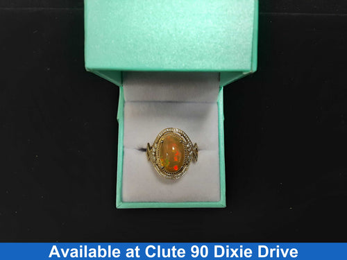 Women's Ring - White Gold 14k (.585) 5.2 grams Size 8