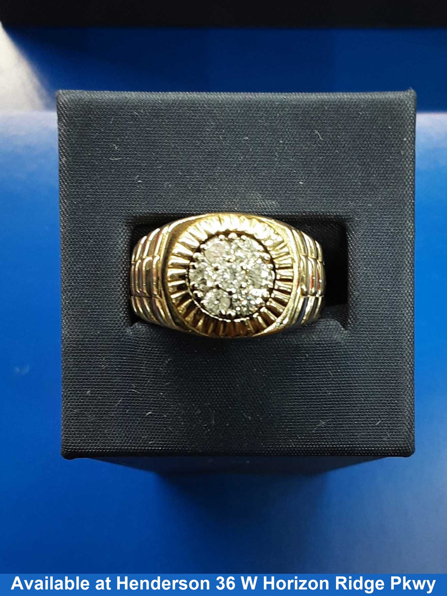 Men's Ring - Yellow Gold 14k (.585) 8.6 grams Size 7.5