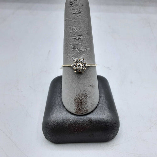 Women's Ring - Yellow Gold 10k (.417) 1.3 grams Size 8.5