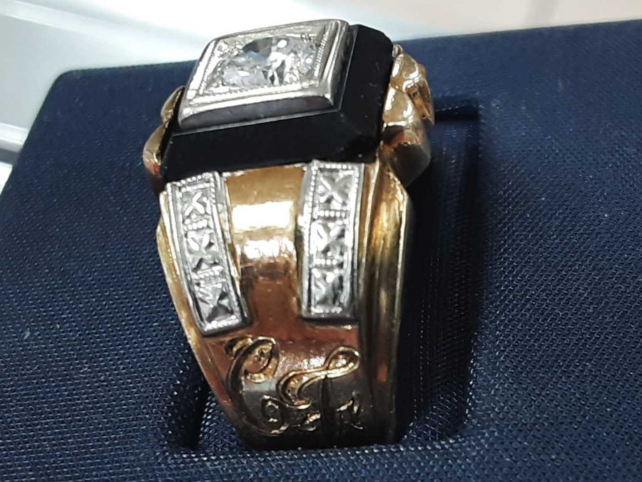 Men's Ring - Yellow Gold 10k (.417) 7.6 grams Size 10