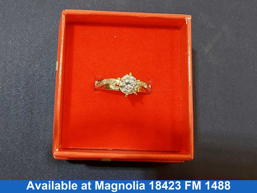 Women's Ring - Yellow Gold 10k (.417) 3.2 grams Size 8.5