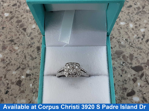 Women's Ring - Yellow Gold 14k (.585) 3.8 grams Size 6.5