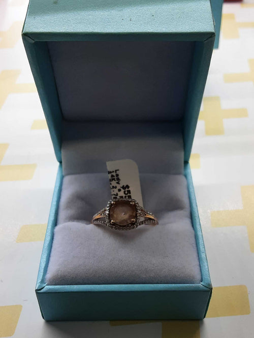 Women's Ring - Yellow Gold 14k (.585) 2.7 grams Size 7