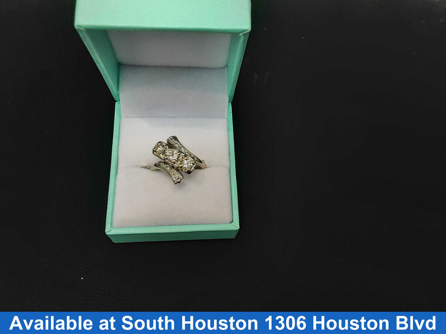 Women's Ring - Yellow Gold 14k (.585) 5.2 grams Size 7