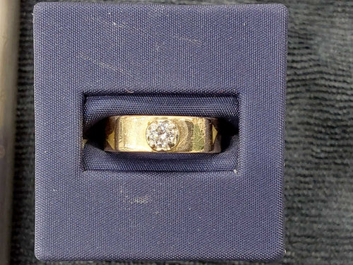 Ring - Wedding Band - Yellow Gold 14k (.585) 5.2 Grams Size 8