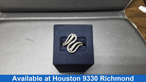 Women's Ring - White Gold 14k (.585) 6.1 grams Size 8.5