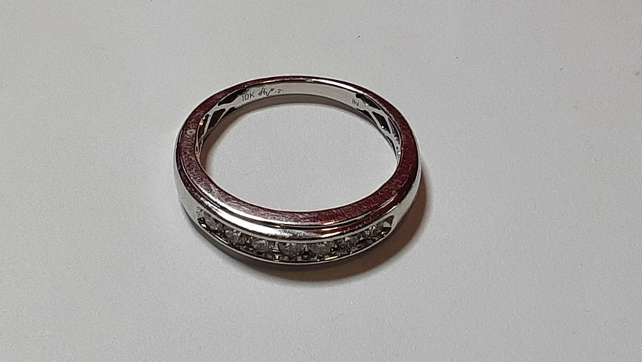 Ring - Wedding Band - White Gold 10k (.417) 3 grams Size 10.5