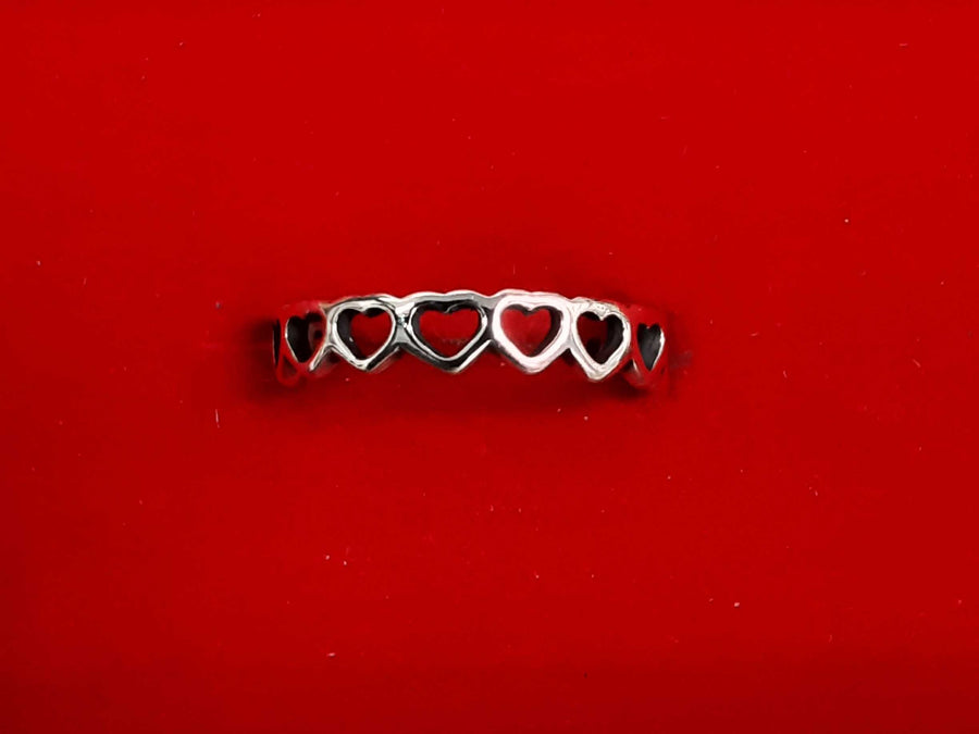 Women's Ring - Silver 1.9 grams Size 9