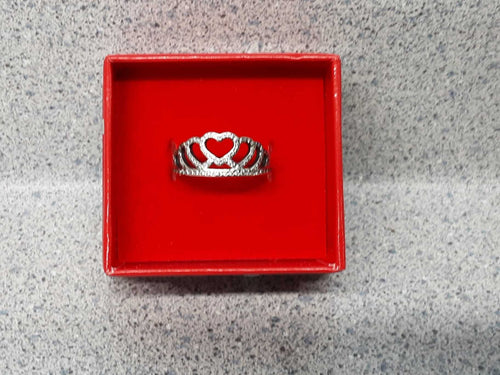 Women's Ring - Silver 2 grams Size 8.5