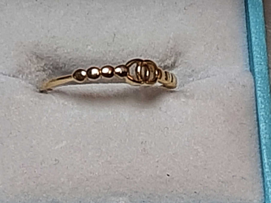 Women's Ring - Yellow Gold 10k (.417) 0.7 grams Size 7.5