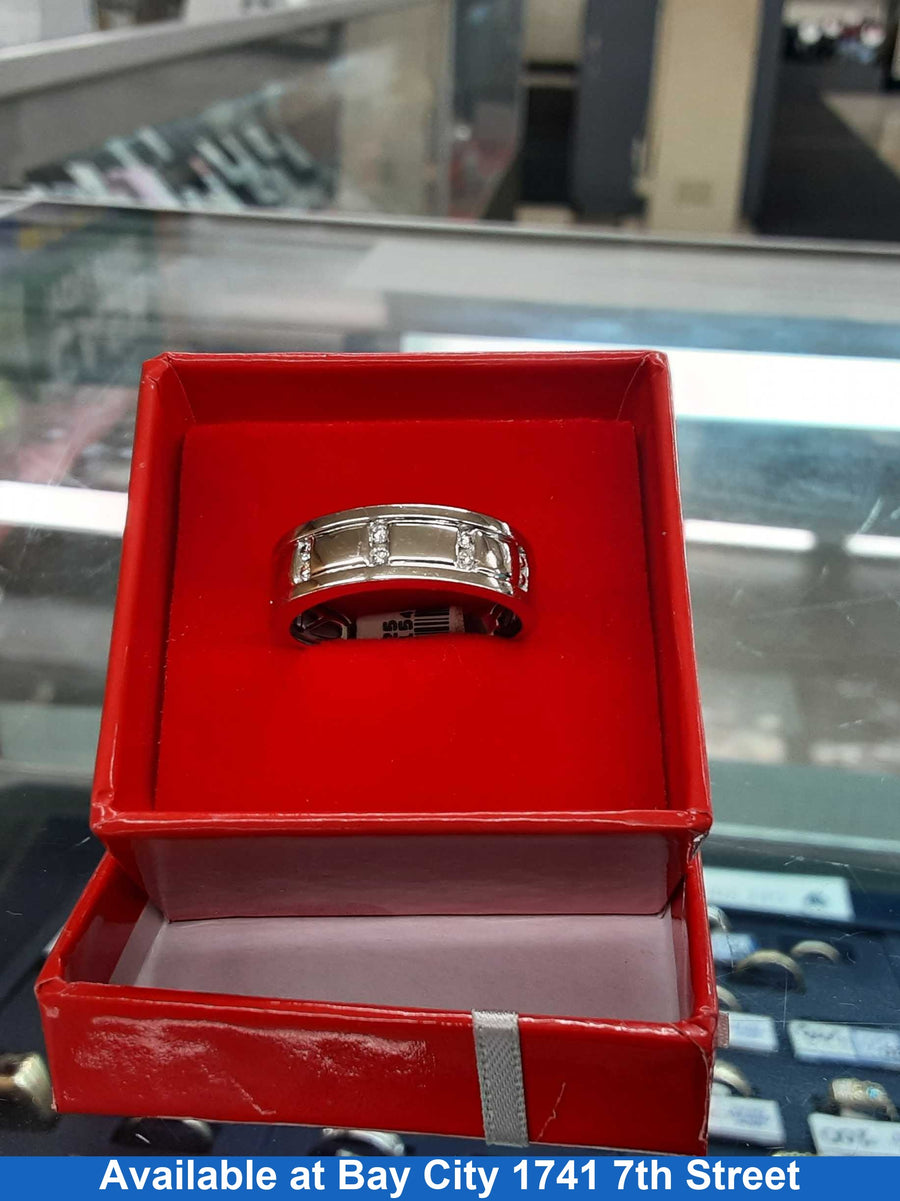 Men's Ring - White Gold 10k (.417) 4.3 grams Size 20