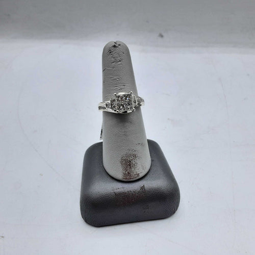 Women's Ring - White Gold 14k (.585) 5.8 grams Size 7