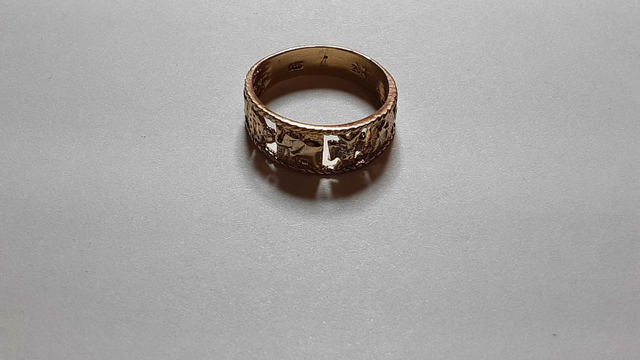 Women's Ring - Yellow Gold 14k (.585) 3.8 grams Size 9