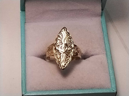 Women's Ring - Yellow Gold 14k (.585) 3.3 grams Size 6