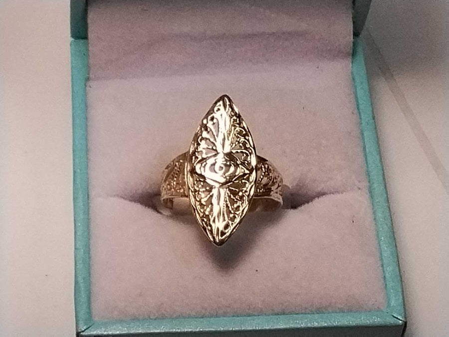 Women's Ring - Yellow Gold 14k (.585) 3.3 grams Size 6