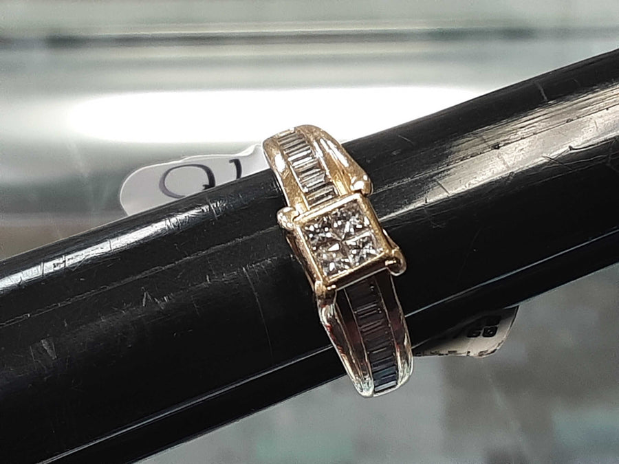 Women's Ring - Yellow Gold 14k (.585) 6.1 grams Size 7