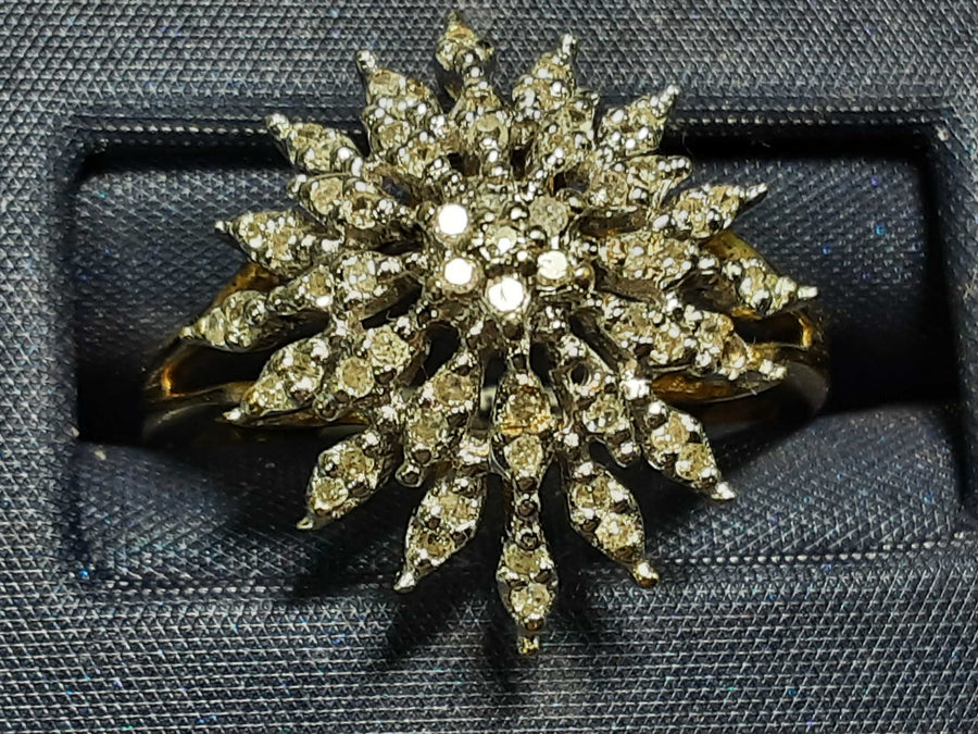 Women's Ring - Yellow Gold 10k (.417) 3.1 grams Size 8