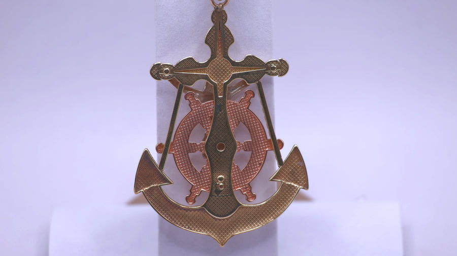 Religious Pendant - Yellow Gold 10k (.417) 6.9 grams