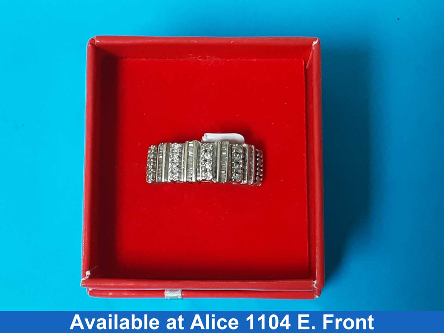 Men's Ring - Yellow Gold 10k (.417) 4.6 grams Size 10