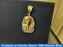 Symbol Pendant - Yellow Gold 10k (.417) 4.5 grams