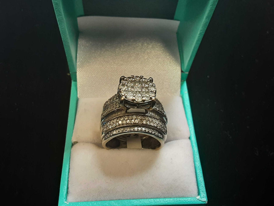 Women's Ring - White Gold 10k (.417) 8.8 grams Size 7.5