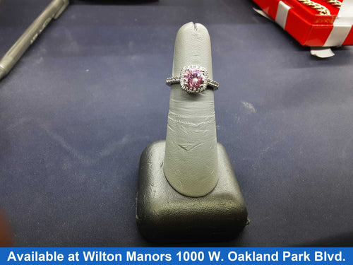 Women's Ring - Silver 3.5 grams Size 7