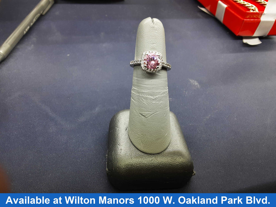 Women's Ring - Silver 3.5 grams Size 7