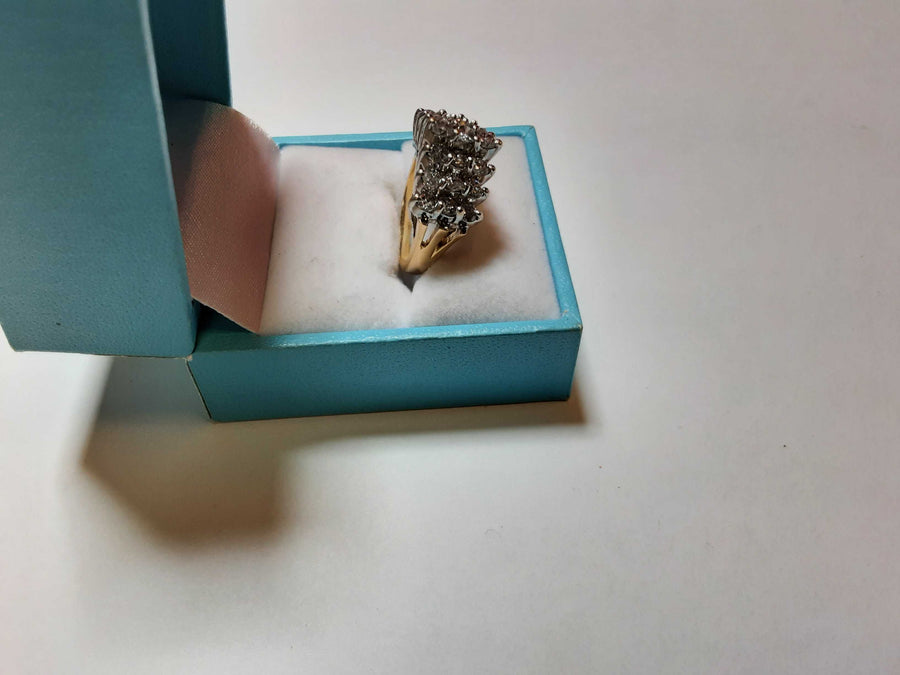 Women's Ring - Yellow Gold 14k (.585) 6.3 grams Size 6.5