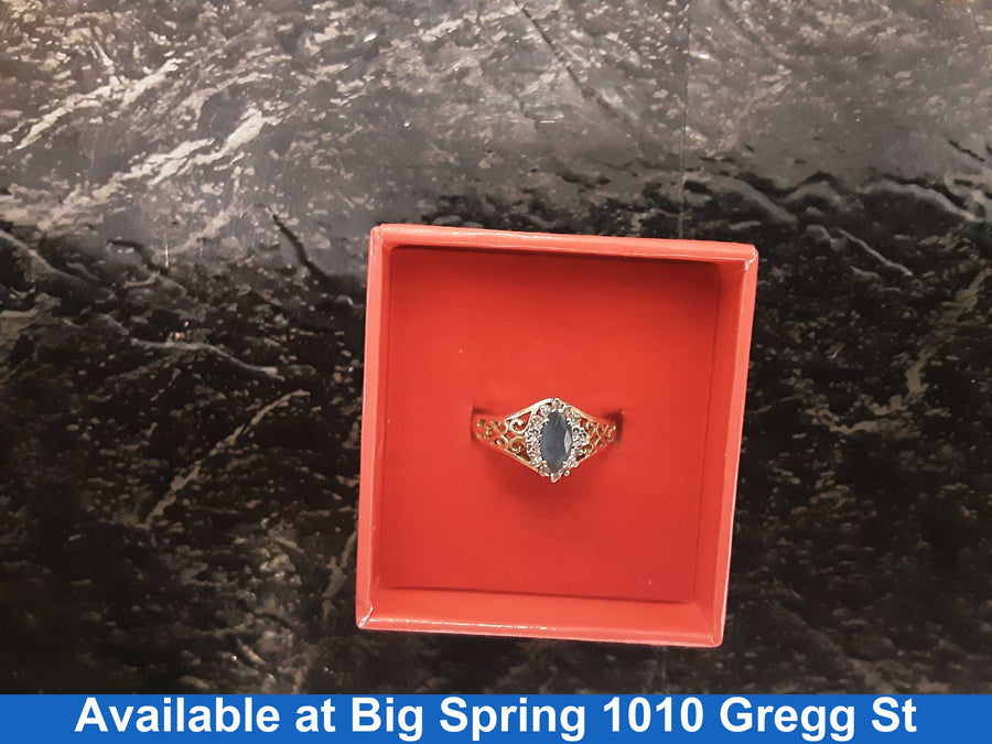 Women's Ring - Yellow Gold 14k (.585) 3 grams Size 7